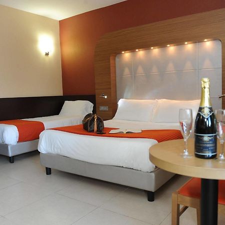 Hotel Ristorante La Campagnola Кассино Экстерьер фото