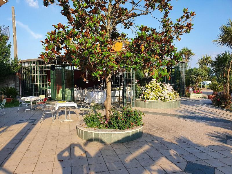 Hotel Ristorante La Campagnola Кассино Экстерьер фото