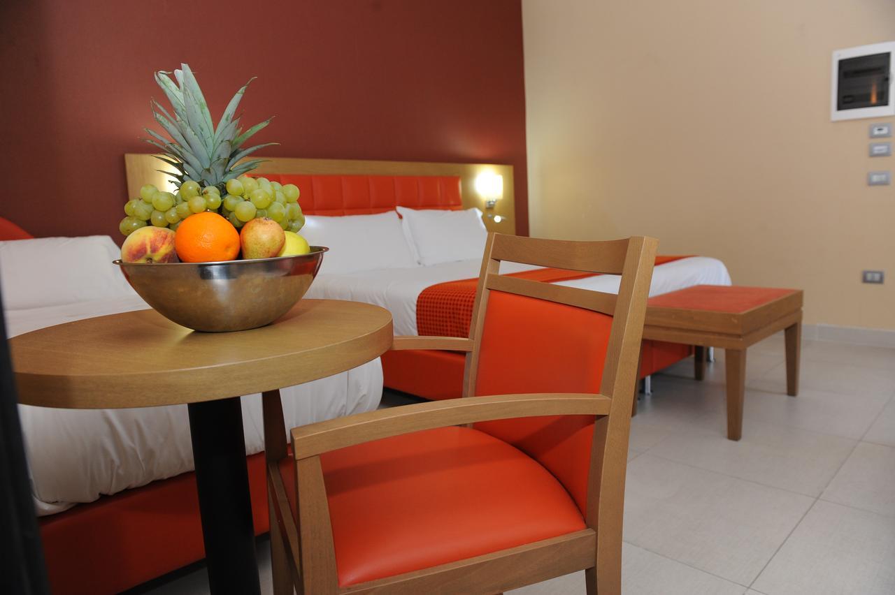 Hotel Ristorante La Campagnola Кассино Экстерьер фото