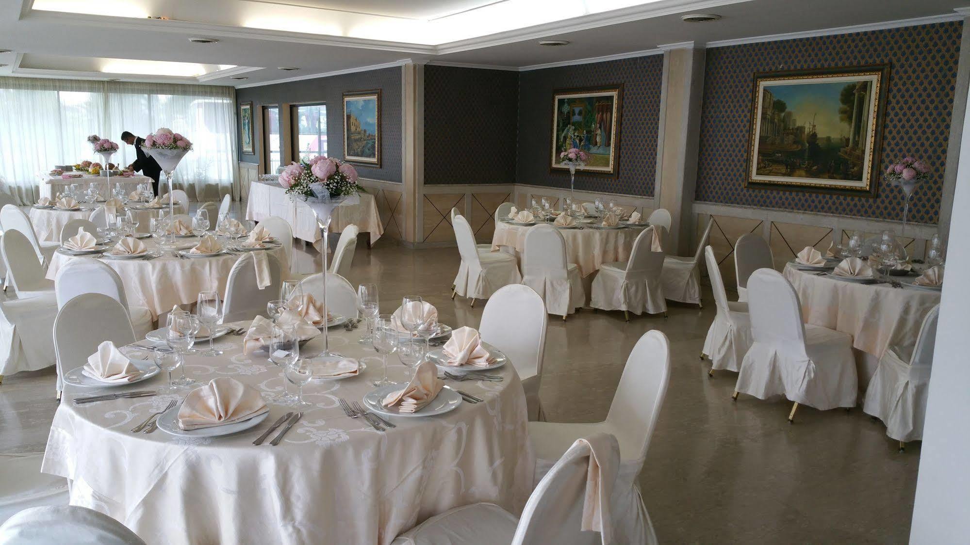 Hotel Ristorante La Campagnola Кассино Экстерьер фото
